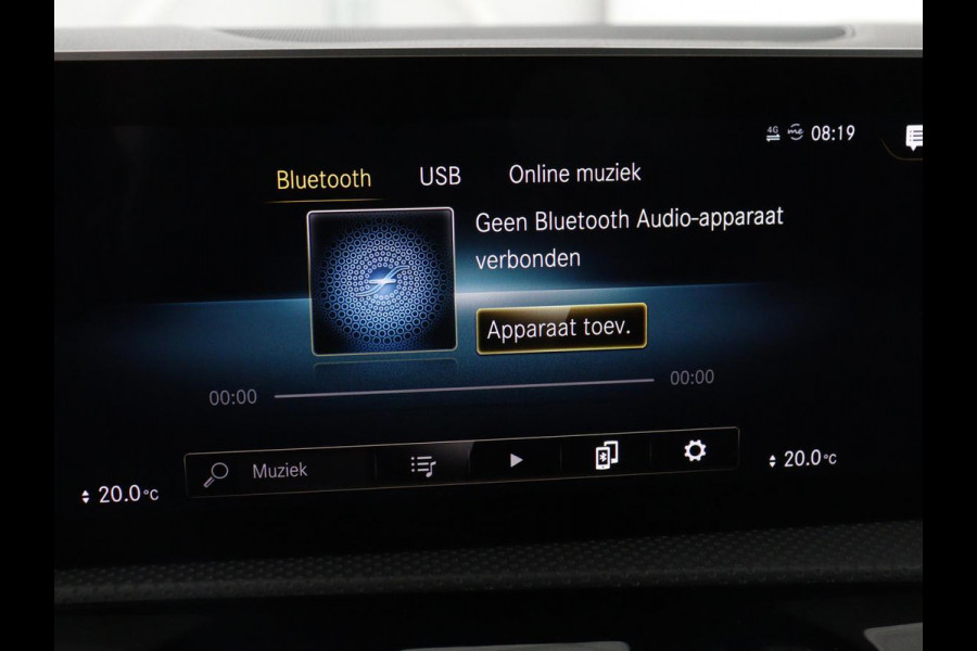 Mercedes-Benz CLA-Klasse 180 AMG | Panoramadak | Stoelverwarming | Leder/Alcantara | Memory | Matrix LED | Sfeerverlichting | Keyless | Navigatie | Widescreen