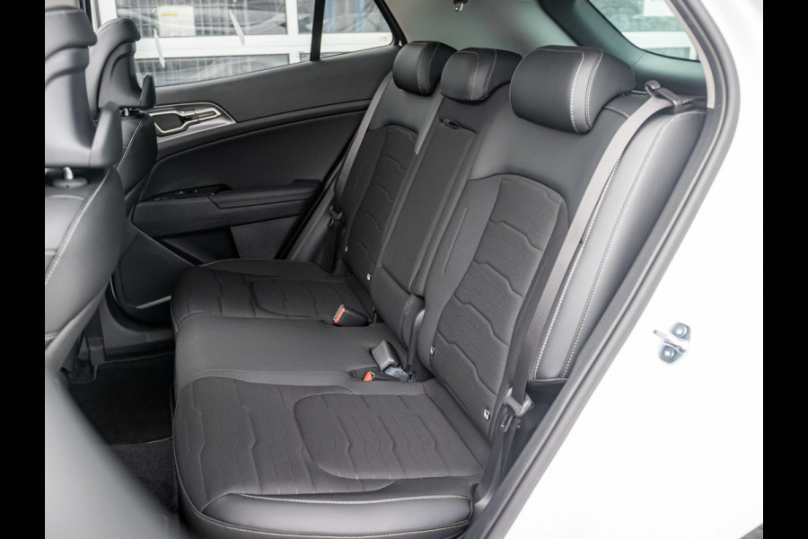 Kia Sportage 1.6 T-GDi Plug-in Hybrid AWD DynamicPlusLine | Direct leverbaar! | Panodak | Climate \ Stoel & Stuur verwarming | 19" velgen
