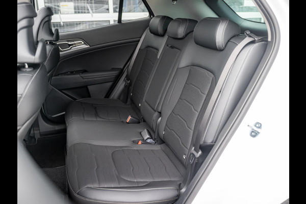 Kia Sportage 1.6 T-GDi Plug-in Hybrid AWD DynamicPlusLine | Direct leverbaar! | Panodak | Climate \ Stoel & Stuur verwarming | 19" velgen