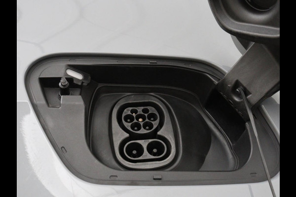 CUPRA Born Adrenaline One 62 kWh | Stoelverwarming | 19'' | Sfeerverlichting | Adaptive cruise | Carplay | Navigatie | Full LED | Camera | Stuurverwarming