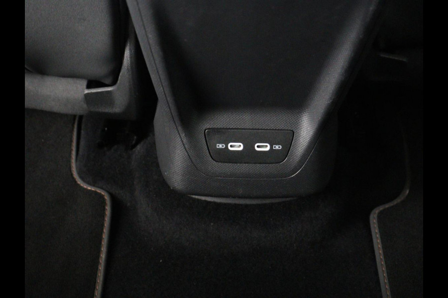 CUPRA Born Adrenaline One 62 kWh | Stoelverwarming | 19'' | Sfeerverlichting | Adaptive cruise | Carplay | Navigatie | Full LED | Camera | Stuurverwarming