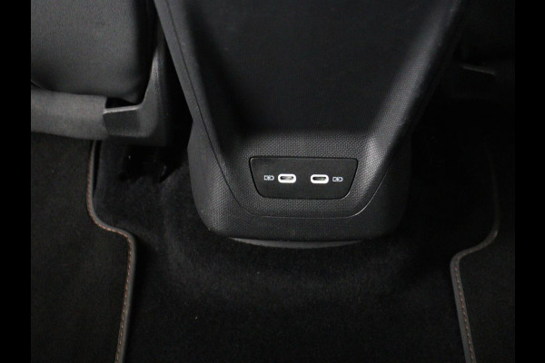 CUPRA Born Adrenaline One 62 kWh | Stoelverwarming | 19'' | Sfeerverlichting | Adaptive cruise | Carplay | Navigatie | Full LED | Camera | Stuurverwarming