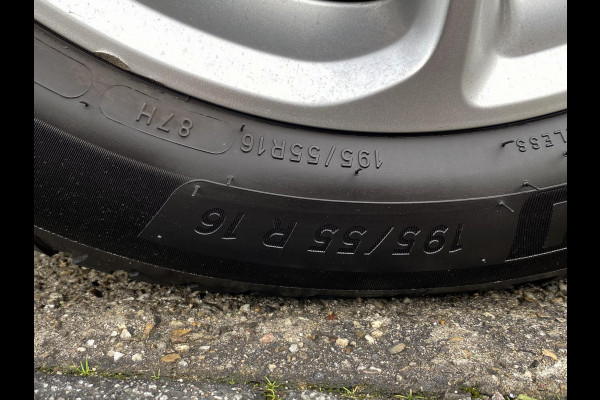 Opel Corsa 1.2 GS Line - 101PK - Apple CarPlay I Airco I PDC/Achteruitrij camera I Sport interieur & Velgen I Dealer onderhouden