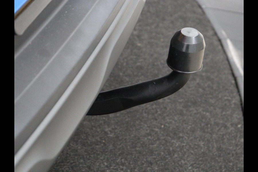 Renault Arkana 1.6 E-Tech hybrid 145 E-Tech engineered | Panoramadak | Stoelverwarming | Trekhaak | Leder/Alcantara | Carplay | Adaptive cruise | File Assistent | Navigatie | Sfeerverlichting