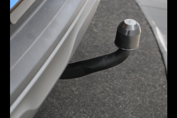 Renault Arkana 1.6 E-Tech hybrid 145 E-Tech engineered | Panoramadak | Stoelverwarming | Trekhaak | Leder/Alcantara | Carplay | Adaptive cruise | File Assistent | Navigatie | Sfeerverlichting