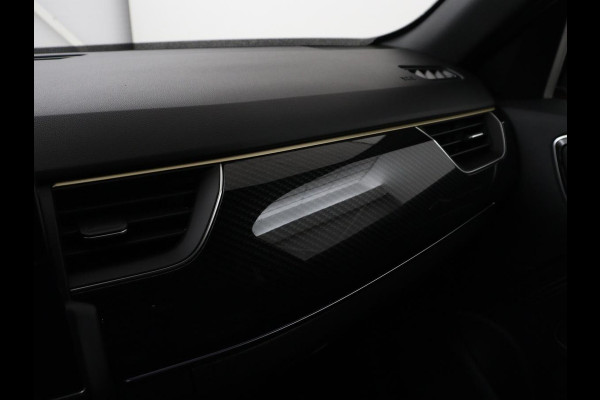 Renault Arkana 1.6 E-Tech hybrid 145 E-Tech engineered | Panoramadak | Stoelverwarming | Trekhaak | Leder/Alcantara | Carplay | Adaptive cruise | File Assistent | Navigatie | Sfeerverlichting