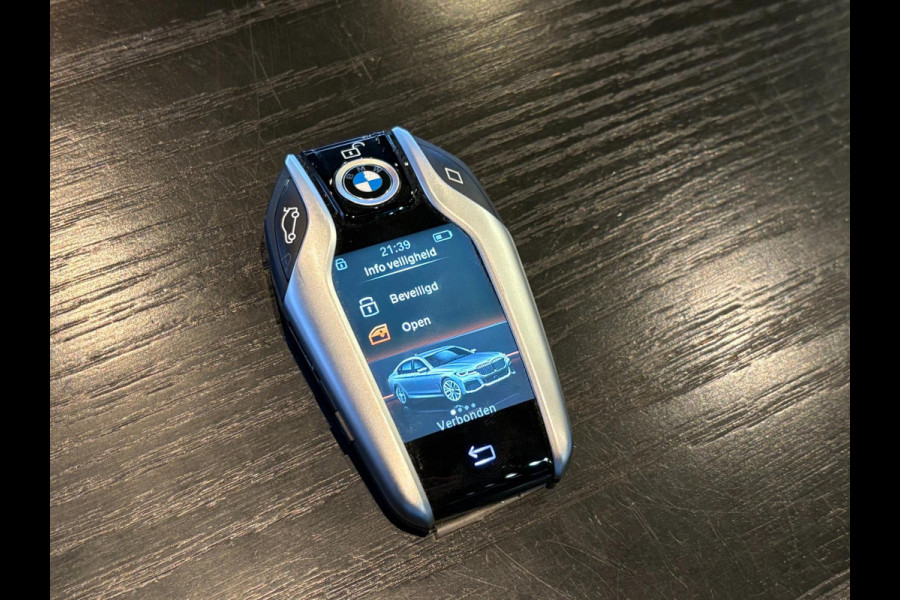 BMW 7 Serie 730d M-Sport. Pano, Softclose, HUD, Luchtv, 360, Keyless, Aero, Hifi, CarPlay, Sfeer!