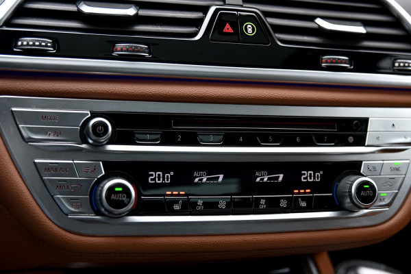 BMW 7 Serie 730d M-Sport. Pano, Softclose, HUD, Luchtv, 360, Keyless, Aero, Hifi, CarPlay, Sfeer!