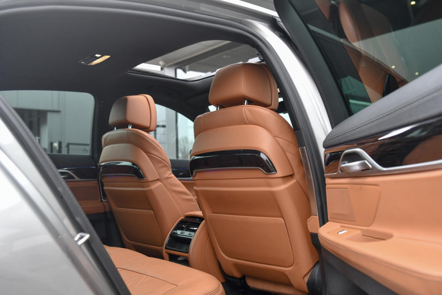 BMW 7 Serie 730d M-Sport. Pano, Softclose, HUD, Luchtv, 360, Keyless, Aero, Hifi, CarPlay, Sfeer!