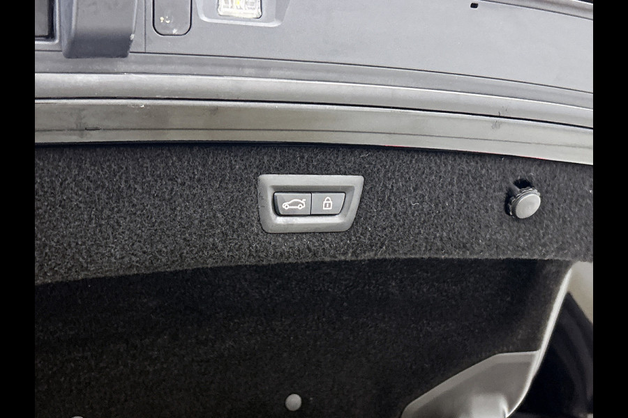 BMW 8 Serie Gran Coupé 840i xDrive M-sport(Dealer OnderH, Carplay, 360 Camera, Stoel VerW/ Koeling, Addp Cruise, Head-up, Etc)