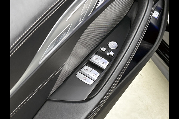 BMW 8 Serie Gran Coupé 840i xDrive M-sport(Dealer OnderH, Carplay, 360 Camera, Stoel VerW/ Koeling, Addp Cruise, Head-up, Etc)