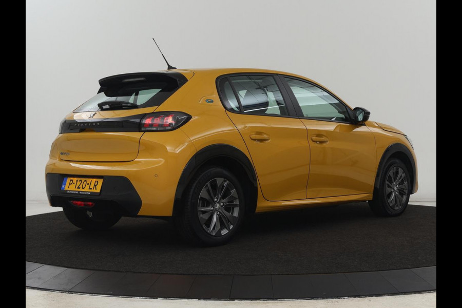 Peugeot e-208 EV Active Pack 50 kWh | SOH 91% | 3 Fase | Stoelverwarming | Navigatie | Carplay | Parkeerhulp | DAB | Full LED | Climate control | Cruise control