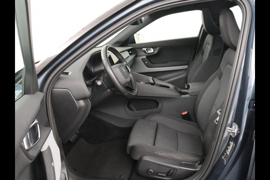 Polestar 2 Long Range Dual Motor Launch Edition 78kWh | SOH 90% | Panoramadak | Trekhaak | 360 Camera | Achterbankverwarming | Adaptive cruise | Carplay | Camera | Stoelverwarming | Keyless