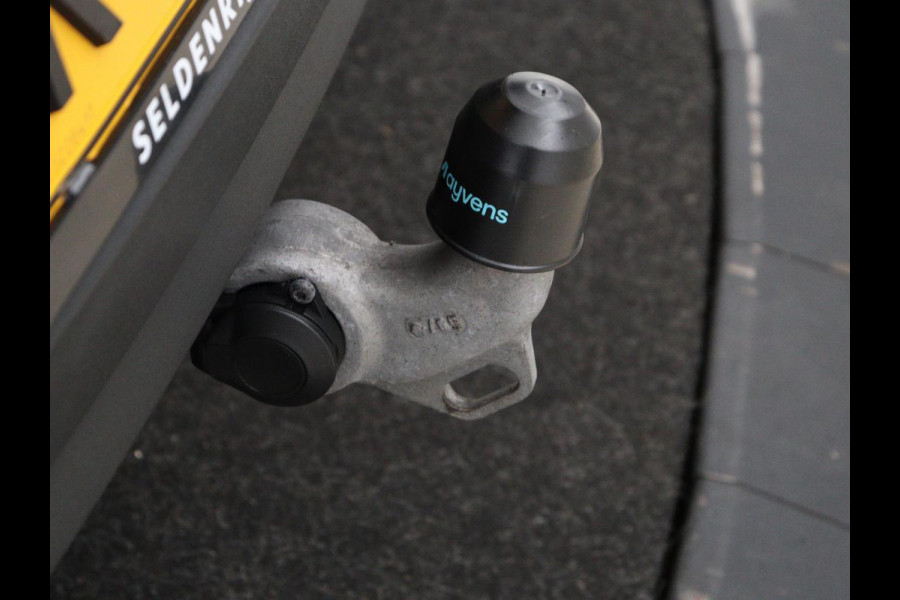 Polestar 2 Long Range Dual Motor Launch Edition 78kWh | SOH 90% | Panoramadak | Trekhaak | 360 Camera | Achterbankverwarming | Adaptive cruise | Carplay | Camera | Stoelverwarming | Keyless