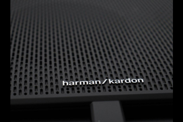 Polestar 2 Long Range Dual Motor Launch Edition 78kWh | SOH 90% | Panoramadak | Trekhaak | 360 Camera | Achterbankverwarming | Adaptive cruise | Carplay | Camera | Stoelverwarming | Keyless