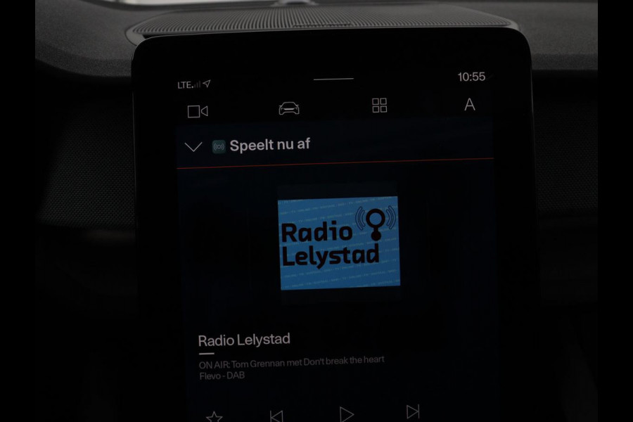 Polestar 2 Long Range Dual Motor Launch Edition 78kWh | SOH 90% | Panoramadak | Trekhaak | 360 Camera | Achterbankverwarming | Adaptive cruise | Carplay | Camera | Stoelverwarming | Keyless