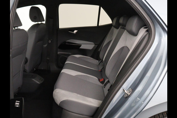 Volkswagen ID.3 Business 58 kWh | Stoel & stuurverwarming | Matrix LED | Carplay | Camera | Adaptive cruise | Keyless | Navigatie | Parkeerhulp | Bluetooth