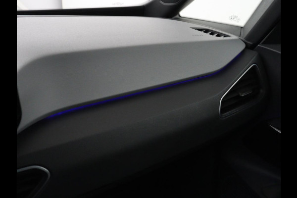 Volkswagen ID.3 Business 58 kWh | Stoel & stuurverwarming | Matrix LED | Carplay | Camera | Adaptive cruise | Keyless | Navigatie | Parkeerhulp | Bluetooth