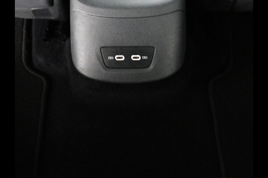 Volkswagen ID.3 Business 58 kWh | Stoel & stuurverwarming | Matrix LED | Carplay | Camera | Adaptive cruise | Keyless | Navigatie | Parkeerhulp | Bluetooth