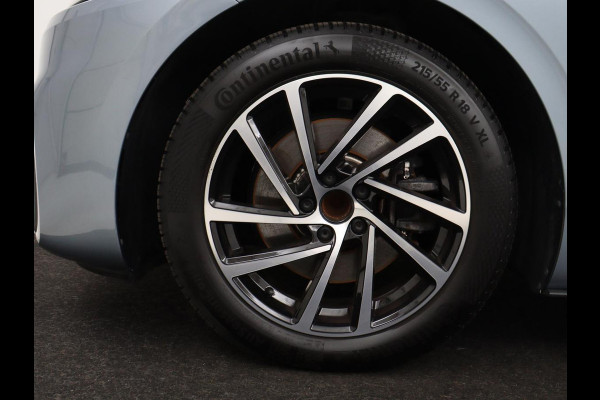 Volkswagen ID.3 Business 58 kWh | Stoel & stuurverwarming | Matrix LED | Carplay | Camera | Adaptive cruise | Keyless | Navigatie | Parkeerhulp | Bluetooth