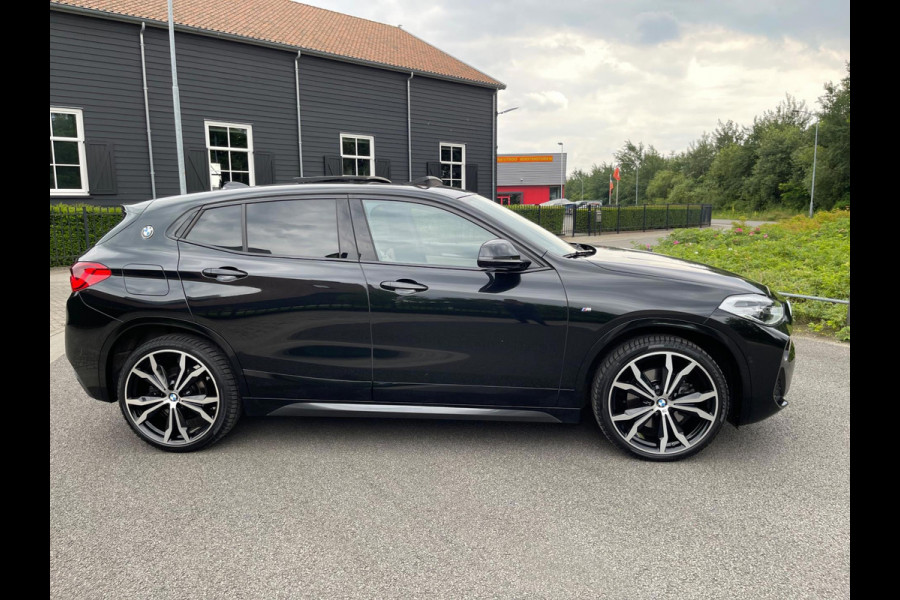 BMW X2 SDrive20i High Exe M-Pakket Panoramadak leer Navi Head-Up Camera