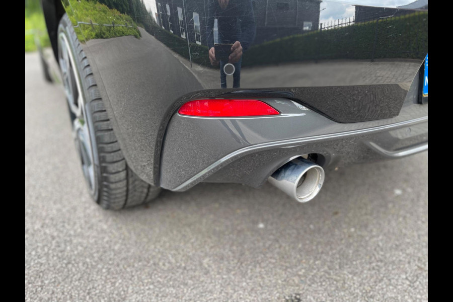 BMW X2 SDrive20i High Exe M-Pakket Panoramadak leer Navi Head-Up Camera