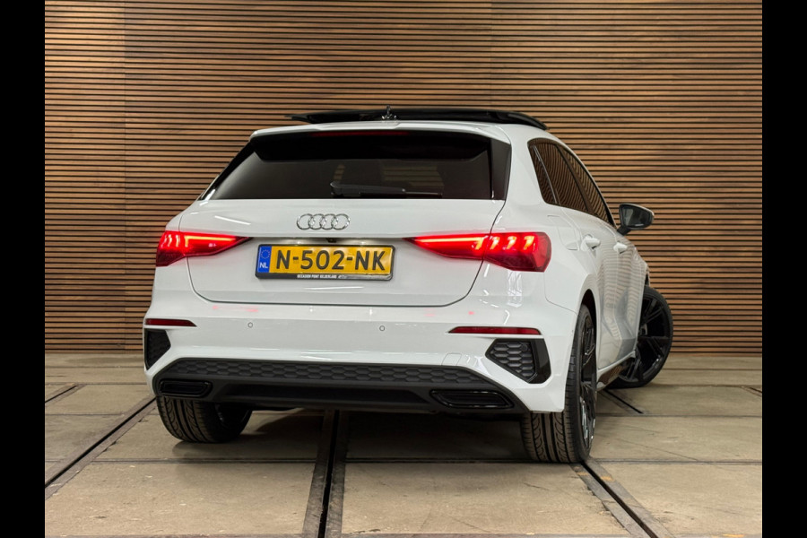 Audi A3 Sportback 35 TFSI S Black edition | S-Line | Pano | Camera | Matrix LED | RS-stoelen | Adaptive Cruise | Navigatie | NAP