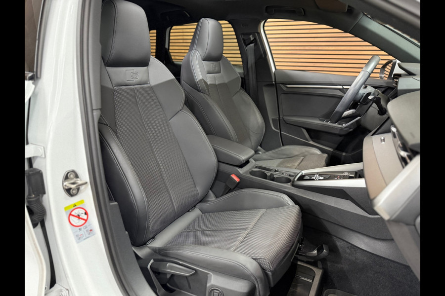 Audi A3 Sportback 35 TFSI S Black edition | S-Line | Pano | Camera | Matrix LED | RS-stoelen | Adaptive Cruise | Navigatie | NAP