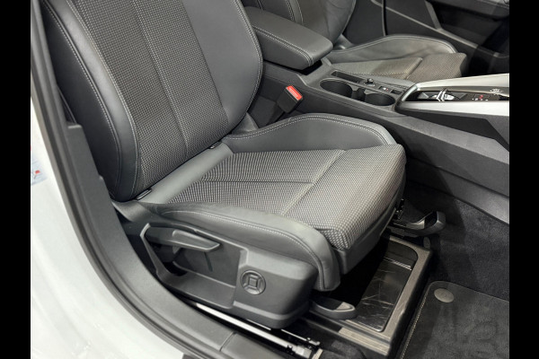 Audi A3 Sportback 35 TFSI S Black edition | S-Line | Pano | Camera | Matrix LED | RS-stoelen | Adaptive Cruise | Navigatie | NAP