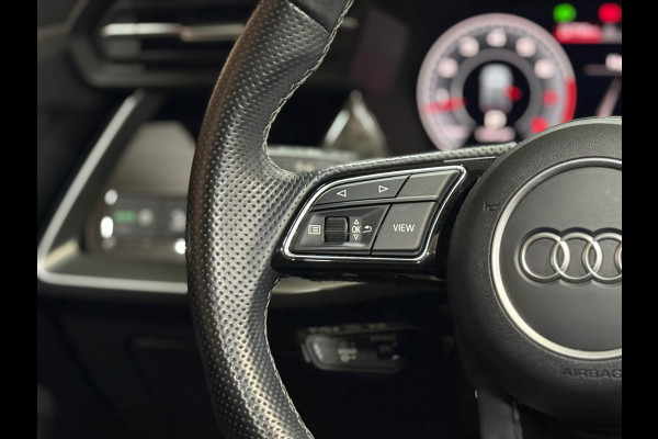 Audi A3 Sportback 35 TFSI S Black edition | S-Line | Pano | Camera | Matrix LED | RS-stoelen | Adaptive Cruise | Navigatie | NAP