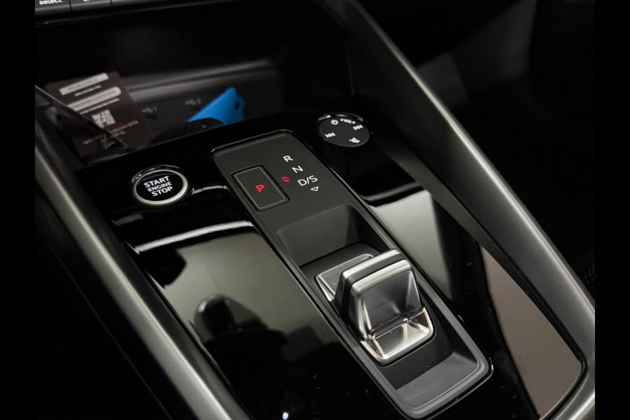 Audi A3 Sportback 35 TFSI S Black edition | S-Line | Pano | Camera | Matrix LED | RS-stoelen | Adaptive Cruise | Navigatie | NAP