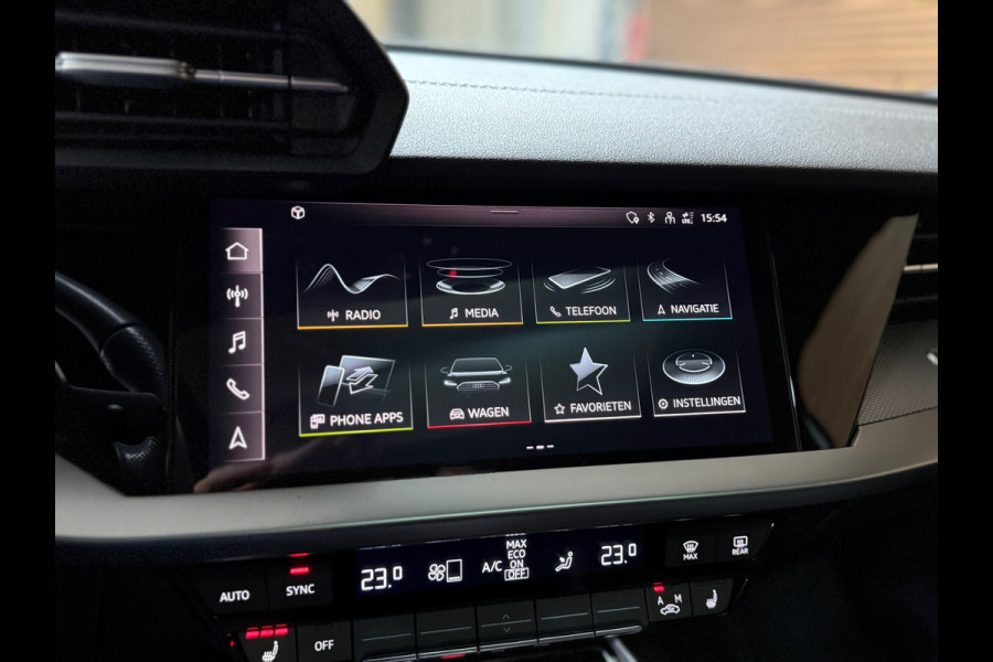 Audi A3 Sportback 35 TFSI S Black edition | S-Line | Pano | Camera | Matrix LED | RS-stoelen | Adaptive Cruise | Navigatie | NAP