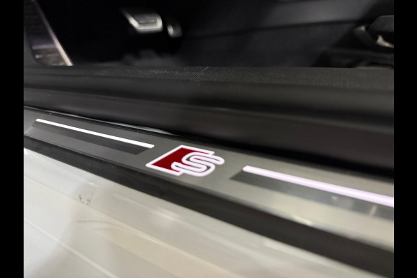 Audi A3 Sportback 35 TFSI S Black edition | S-Line | Pano | Camera | Matrix LED | RS-stoelen | Adaptive Cruise | Navigatie | NAP