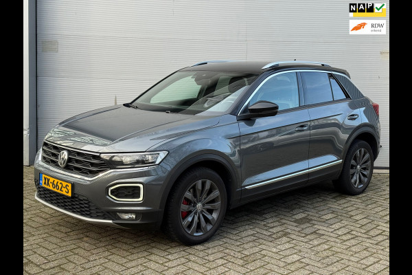 Volkswagen T-Roc 1.5 TSI Sport l Volledig Dealer Onderhouden l Virtual Cockpit l Navi l Automaat l ACC l trekhaak l
