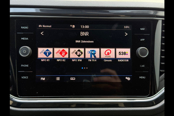 Volkswagen T-Roc 1.5 TSI Sport l Volledig Dealer Onderhouden l Virtual Cockpit l Navi l Automaat l ACC l trekhaak l