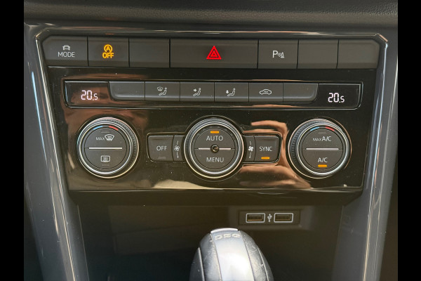 Volkswagen T-Roc 1.5 TSI Sport l Volledig Dealer Onderhouden l Virtual Cockpit l Navi l Automaat l ACC l trekhaak l