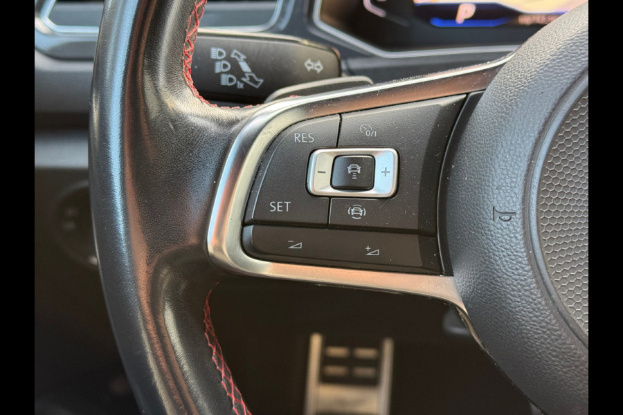 Volkswagen T-Roc 1.5 TSI Sport l Volledig Dealer Onderhouden l Virtual Cockpit l Navi l Automaat l ACC l trekhaak l