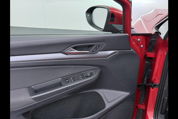 Volkswagen Golf 1.0 eTSI Life DODE HOEK | PANORAMADAK | AMBIENT LIGHT | ADD. CRUISE | VIRTUAL DASH | NAVIGATIE | MATRIX LED | COMFORT PACK |  RIJKLAARPRIJS incl. 12mnd BOVAG| STOELVERWARMING