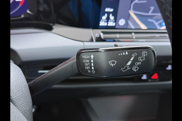 Volkswagen Golf 1.0 eTSI Life DODE HOEK | PANORAMADAK | AMBIENT LIGHT | ADD. CRUISE | VIRTUAL DASH | NAVIGATIE | MATRIX LED | COMFORT PACK |  RIJKLAARPRIJS incl. 12mnd BOVAG| STOELVERWARMING