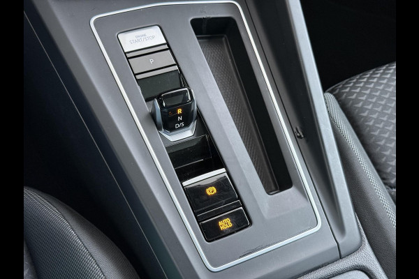 Volkswagen Golf 1.0 eTSI Life DODE HOEK | PANORAMADAK | AMBIENT LIGHT | ADD. CRUISE | VIRTUAL DASH | NAVIGATIE | MATRIX LED | COMFORT PACK |  RIJKLAARPRIJS incl. 12mnd BOVAG| STOELVERWARMING