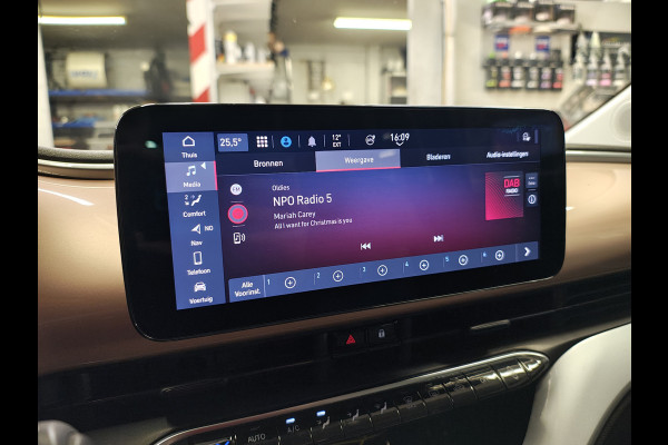 Fiat 500 Icon 42 kWh SOH 89% Panoramadak Navi Apple Carplay Android Auto Ecc Cruise Control Pdc Lmv 16" Lane Control Traffic Sign Recognition DAB Led SOH 89% Origineel Nederlandse Auto