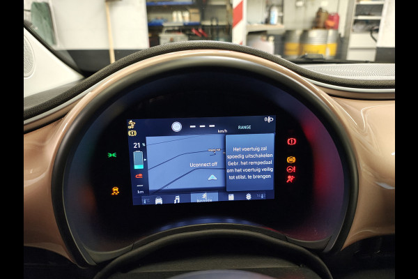 Fiat 500 Icon 42 kWh SOH 89% Panoramadak Navi Apple Carplay Android Auto Ecc Cruise Control Pdc Lmv 16" Lane Control Traffic Sign Recognition DAB Led SOH 89% Origineel Nederlandse Auto