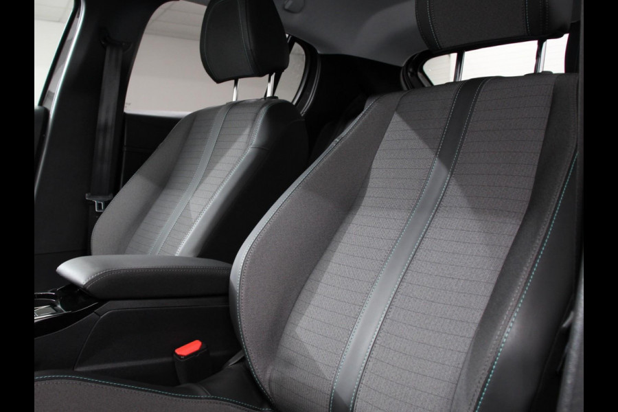 Peugeot 208 1.2 PureTech Allure Pack | Navigatie | Apple Carplay/Android Auto | Airco | Parkeer sensoren | Cruise Control | Led | Lichtmetalen Velgen | Stoelverwarming