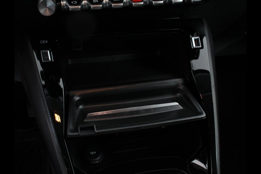 Peugeot 208 1.2 PureTech Allure Pack | Navigatie | Apple Carplay/Android Auto | Airco | Parkeer sensoren | Cruise Control | Led | Lichtmetalen Velgen | Stoelverwarming