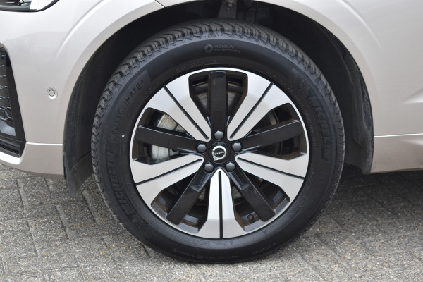Volvo XC60 T6 350PK Plug-in hybrid AWD Plus Dark | Trekhaak | All seasons | 360 Camera | Panodak | ACC