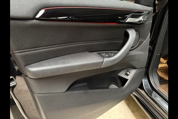 BMW X1 sDrive18i Executive Edition | NED AUTO | HUD | PANORAMADAK | HOGE INSTAP | TREKHAAK |