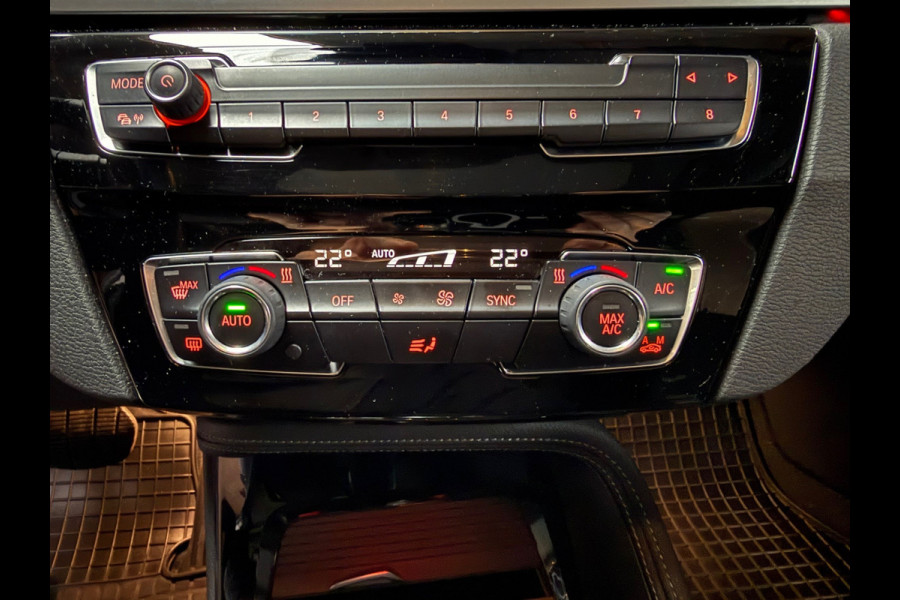 BMW X1 sDrive18i Executive Edition | NED AUTO | HUD | PANORAMADAK | HOGE INSTAP | TREKHAAK |
