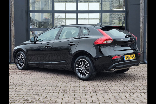 Volvo V40 2.0 T3 Momentum | LED | Navigatie | Cruise | LMV |
