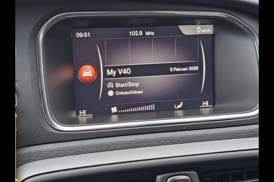 Volvo V40 2.0 T3 Momentum | LED | Navigatie | Cruise | LMV |