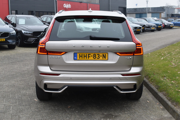 Volvo XC60 T6 350PK Plug-in hybrid AWD Plus Dark | Trekhaak | All seasons | 360 Camera | Panodak | ACC